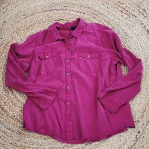🐴Womens Jordache  bohowestern vintage magenta color button up blouse. Size XL